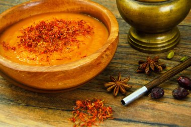 Havuç çorbası safran diyet gıda ile krem