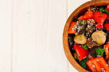 Kırmızı biber Patlıcan salatası