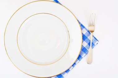 Beyaz Empry plaka üzerinde metin için yer ile bir masa örtüsü