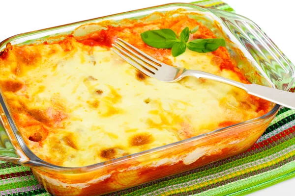 Conchas de pasta rellenas con salsa Bechamel — Foto de Stock