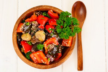 Kırmızı biber Patlıcan salatası