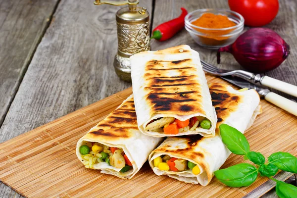 Shawarma Lavash with Rice and Vegetables — Stock Photo, Image