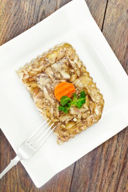 Tavuk etli jöle, soğuk meze