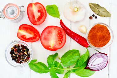 Plaka havuç domates çorbası. Ulusal İtalyan mutfağı