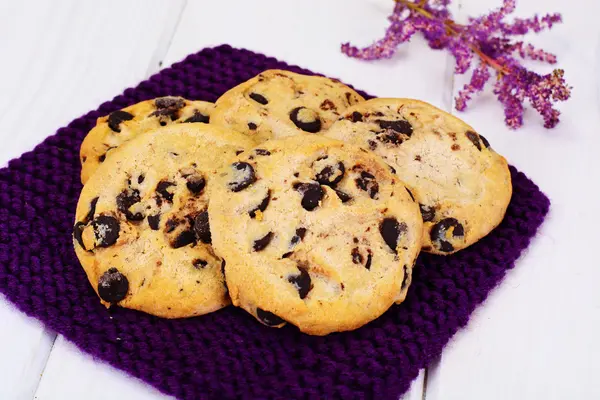 Cookies avec gouttes de chocolat — Photo