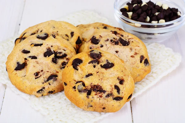 Galletas con chocolate gotas — Foto de Stock