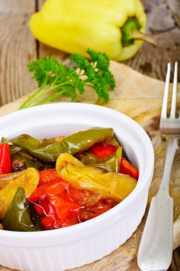 Tatlı biber ızgara ile balsamik, sarımsak