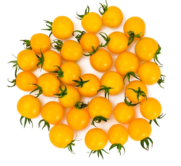 Verse gele kers tomaat op Whyite achtergrond — Stockfoto