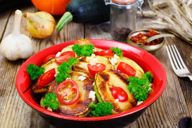 Kabak domates, kızarmış sarımsak