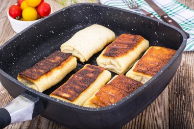 Krep tavuk, mantar ve et