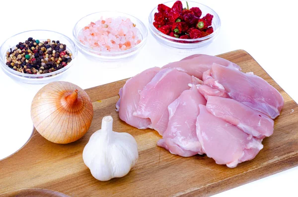 Frisches Rohes Rosa Öko Hühnerfilet Zum Kochen Auf Weißem Teller — Stockfoto