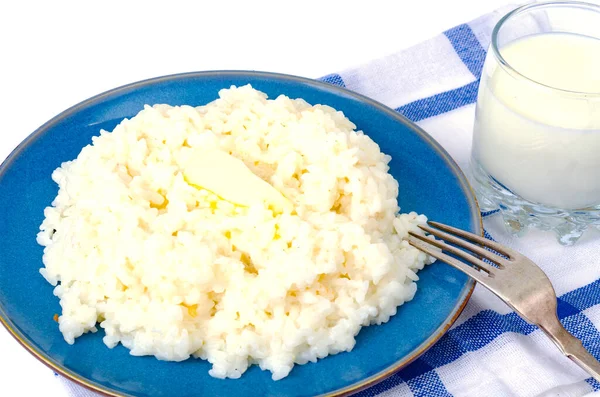 Delicioso Mingau Leite Arroz Placa Azul Sobre Fundo Branco Foto — Fotografia de Stock