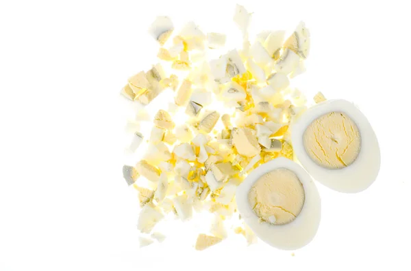 Половинчатое Нарезанное Куриное Яйцо Белом Фоне Студия Фото — стоковое фото