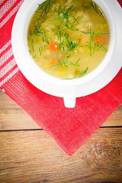 Sopa de legumes em uma placa branca — Fotografia de Stock