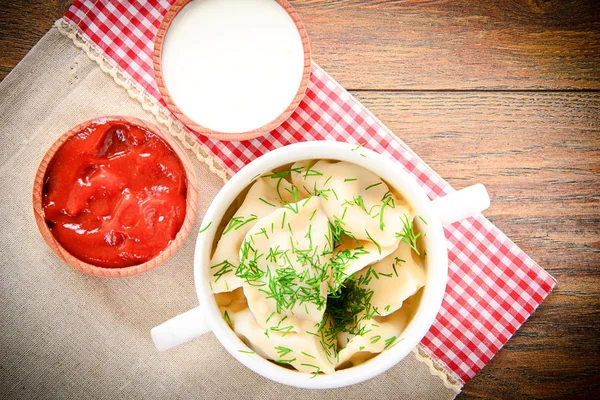 Savoureux boulettes maison, russe Pelmeni — Photo