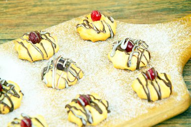 Kızılcık Kurabye ile lezzetli Noel tatlılar