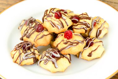 Kızılcık Kurabye ile lezzetli Noel tatlılar.