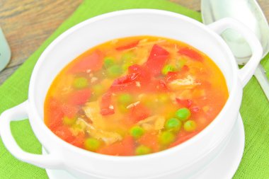 Sağlıklı gıda: Balık sebze çorbası..