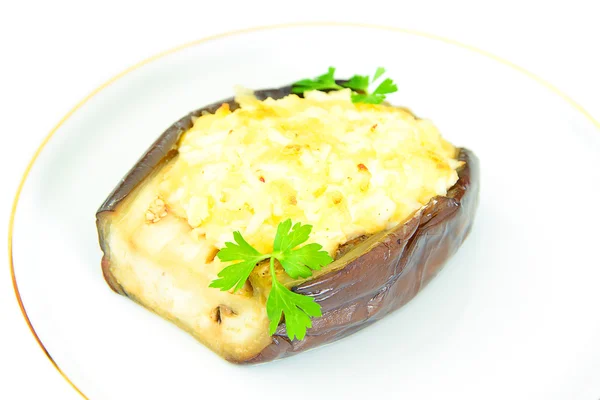 Läcker och hälsosam mat: aubergine fylld. — Stockfoto