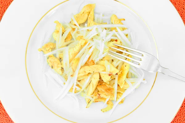 Salade diététique de Daikon et Poulet. Aliments santé . — Photo