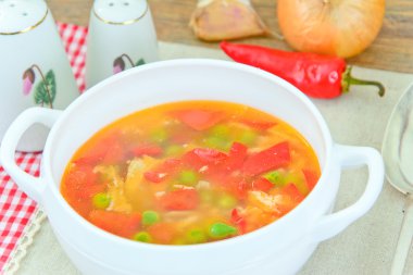 Sağlıklı gıda: Balık sebze çorbası..