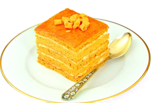 Yoğunlaştırılmış süt, fındık ve bal ile pasta.