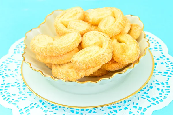 Şeker Puff kurabiye plaka üzerinde.