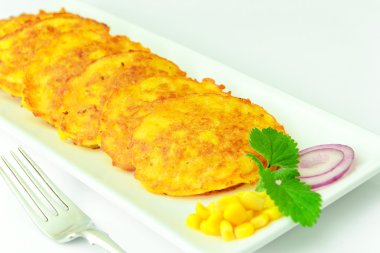 Sağlıklı diyet gıda: mısır börek ile.