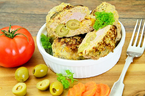 Cibo sano e dietetico: cotolette di pollo con zucca . — Foto Stock