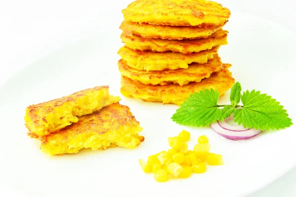 Sağlıklı diyet gıda: mısır börek ile.