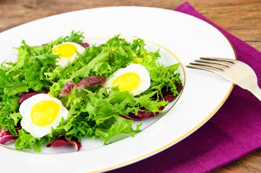 Salata karışımı Batavi, Frise, Radicchio, hindiba, diyet Mel