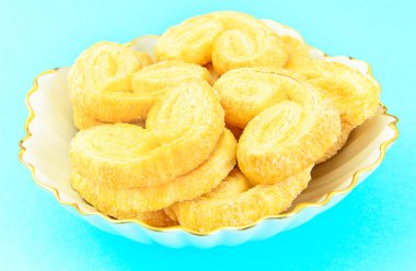 Şeker Puff kurabiye plaka üzerinde.