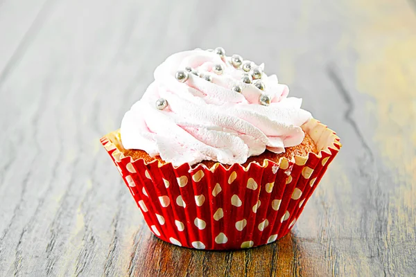 Kuchen mit Sahne, Cupcake — Stockfoto