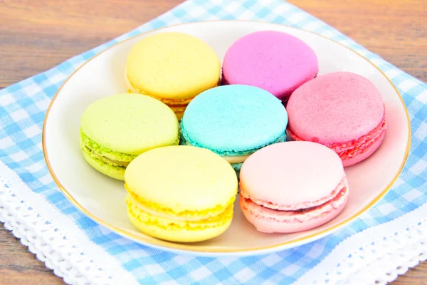 Macaroons franceses doces e coloridos — Fotografia de Stock