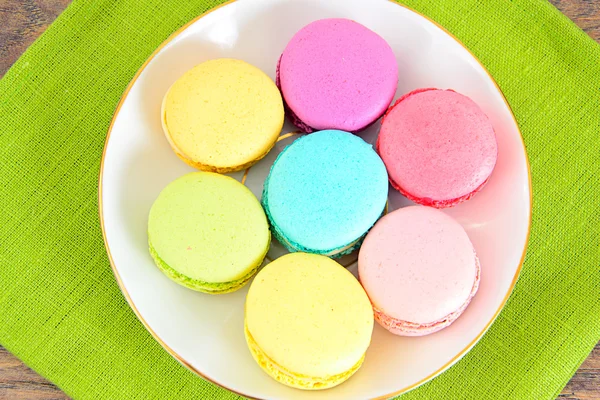Süße und farbenfrohe französische Makronen — Stockfoto
