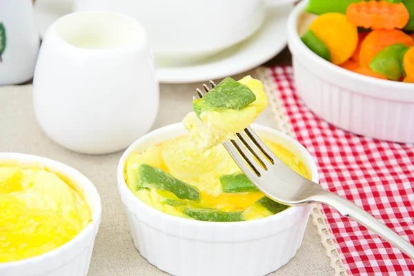 Havuç ve yeşil fasulye ile diyet omlet