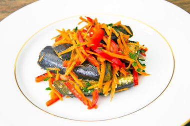 Diyet ve sağlıklı gıda:, patlıcanlı salata havuç