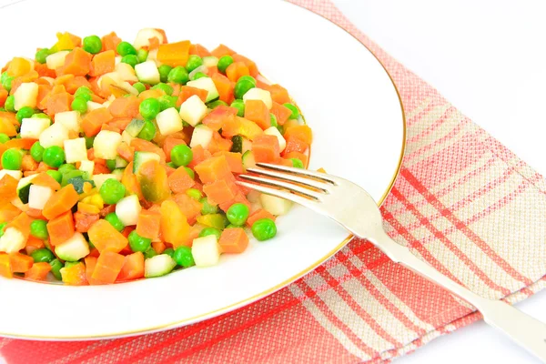 Estofado de verduras jugosas. Paprika, guisantes, zanahorias. Alimento dietético . — Foto de Stock