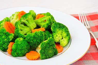 Brokoli ve havuç. Diyet Fitness beslenme