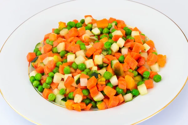 Guisado de legumes suculento. Paprika, ervilhas, cenouras. Alimentos dietéticos . — Fotografia de Stock