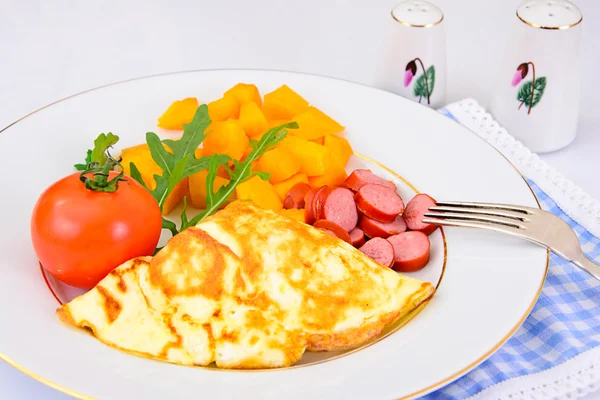 Gesunde Ernährung: Rührei mit Gemüse — Stockfoto