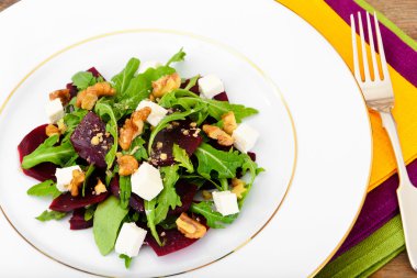 Salata ham şeker pancarı, armut, roka, kökleri, Ayçekirdeği ve c