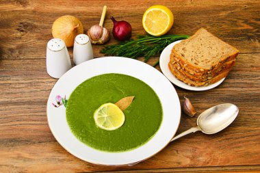 Somon püre ıspanak çorbası