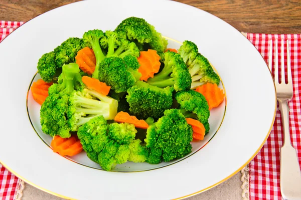 Broccoli en wortelen. Dieet Fitness voeding — Stockfoto