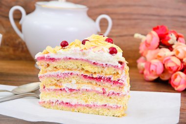 Cranberries ile tatlı pasta