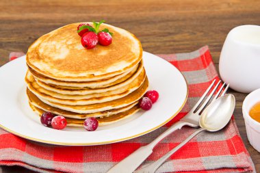 Kızılcık yığını ile lezzetli gözleme