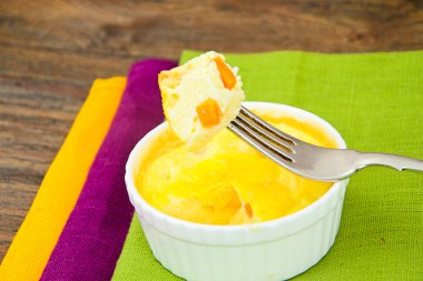 Havuç ve yeşil fasulye ile diyet omlet