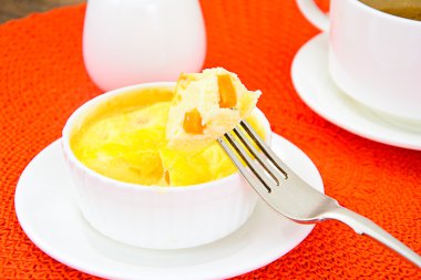 Havuç ve yeşil fasulye ile diyet omlet