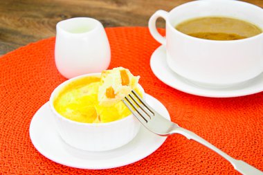 Havuç ve yeşil fasulye ile diyet omlet