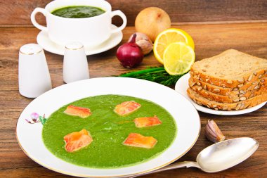Somon püre ıspanak çorbası